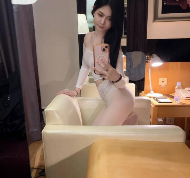 罗马伴游全套，罗马华人楼凤